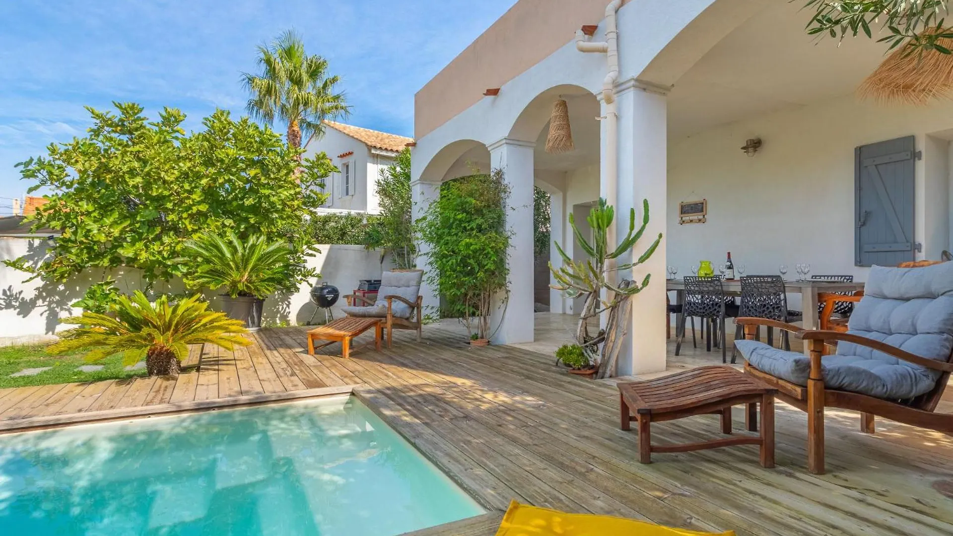 Holiday Home La Maison Du Port By Interhome Le Brusc