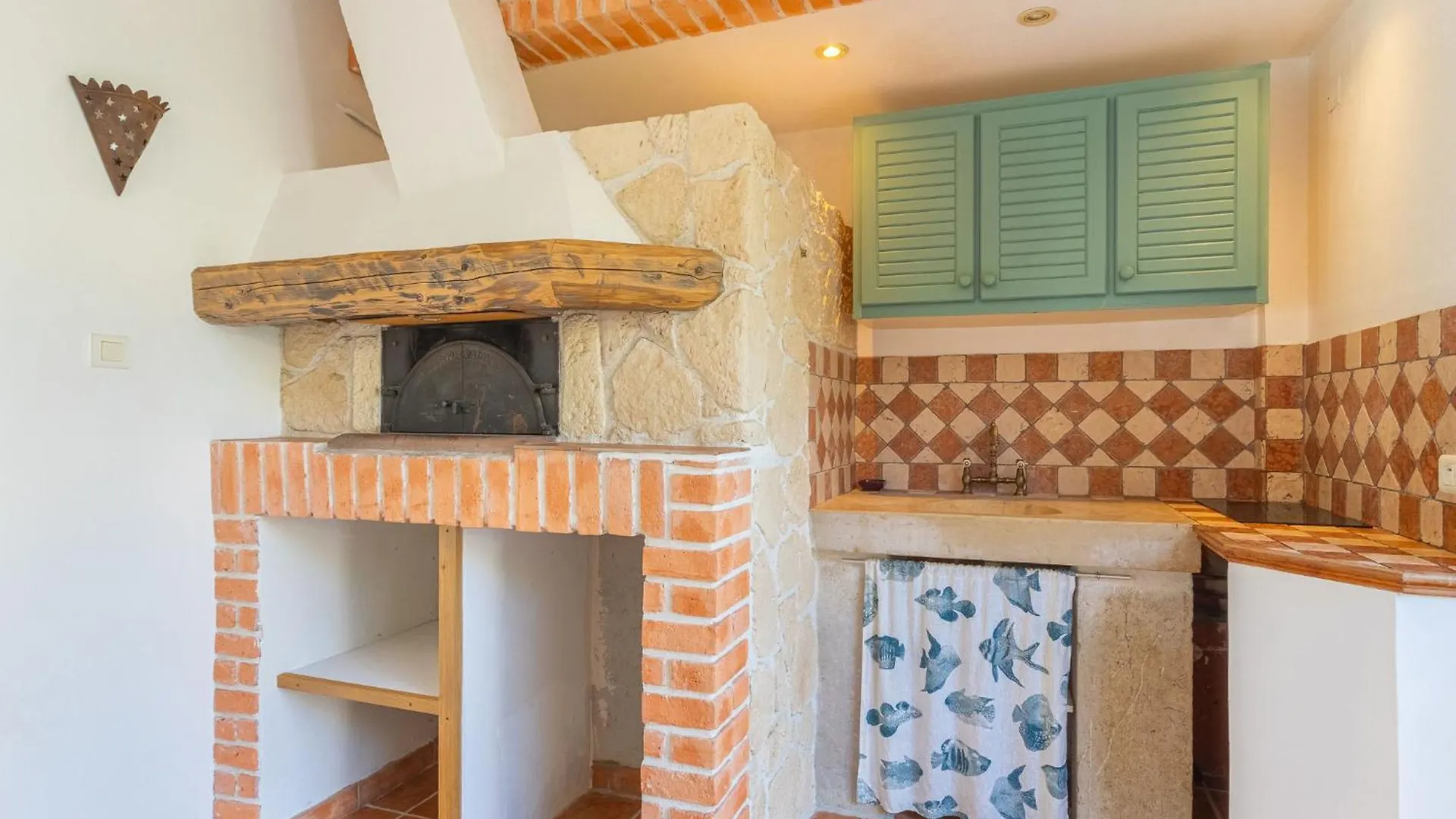 Holiday Home La Maison Du Port By Interhome Le Brusc 0*,  France