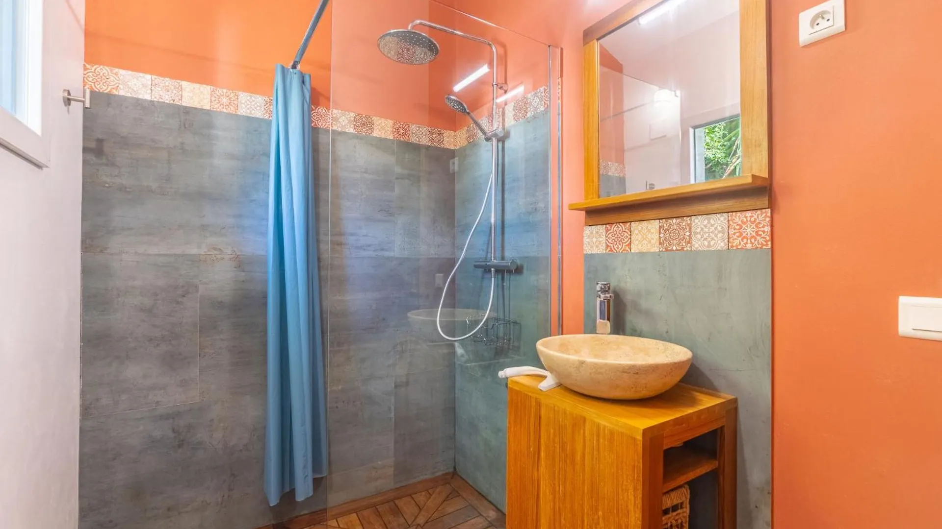 Holiday Home La Maison Du Port By Interhome Le Brusc 0*,