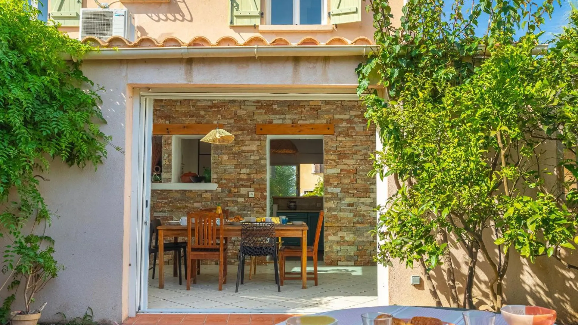 Holiday Home La Maison Du Port By Interhome Le Brusc