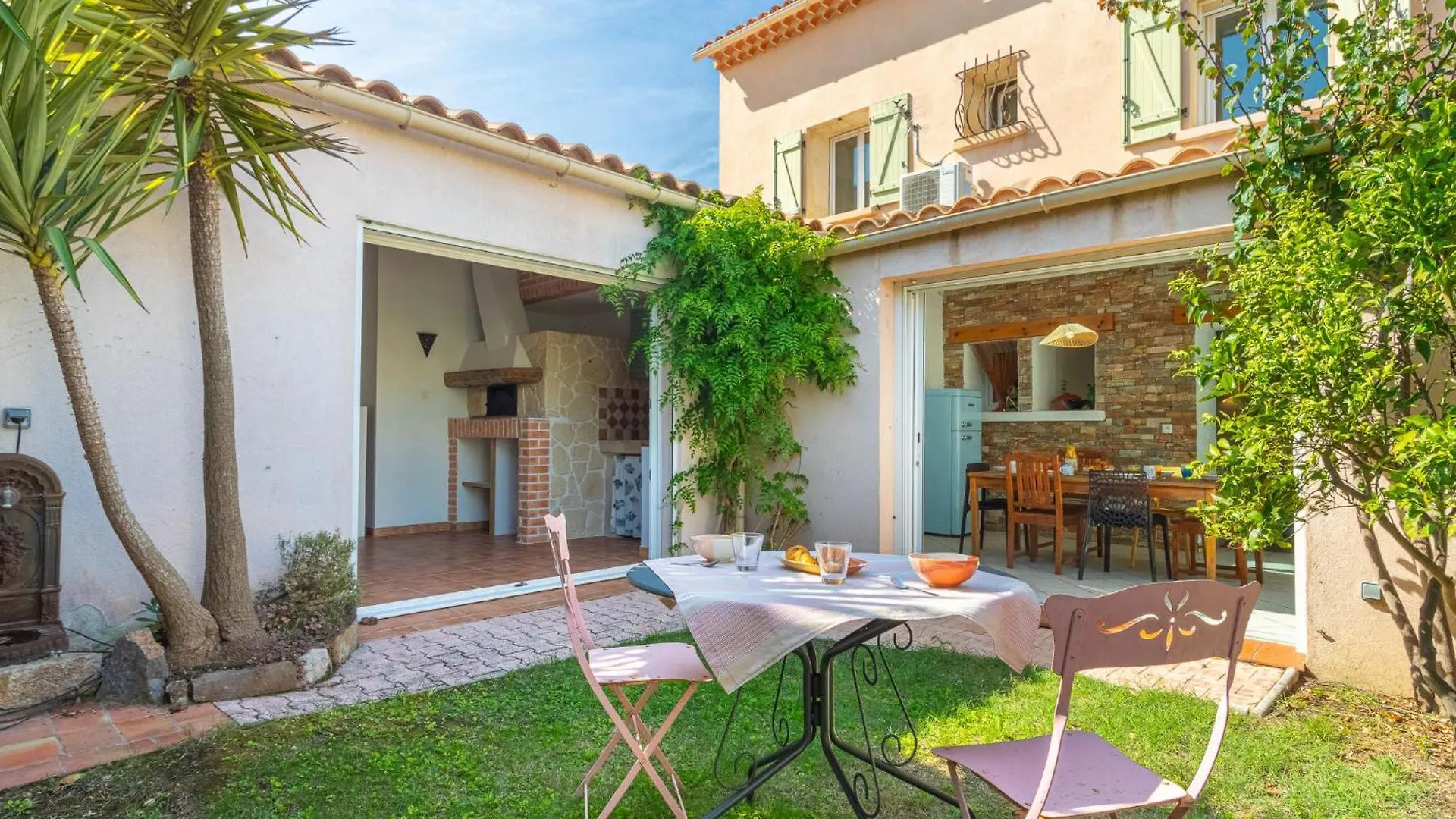 Holiday Home La Maison Du Port By Interhome Le Brusc